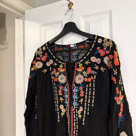 Johnny Was Black Embroidered Boho Tunic Top Long Sleeve Size L - Picture 3 of 9